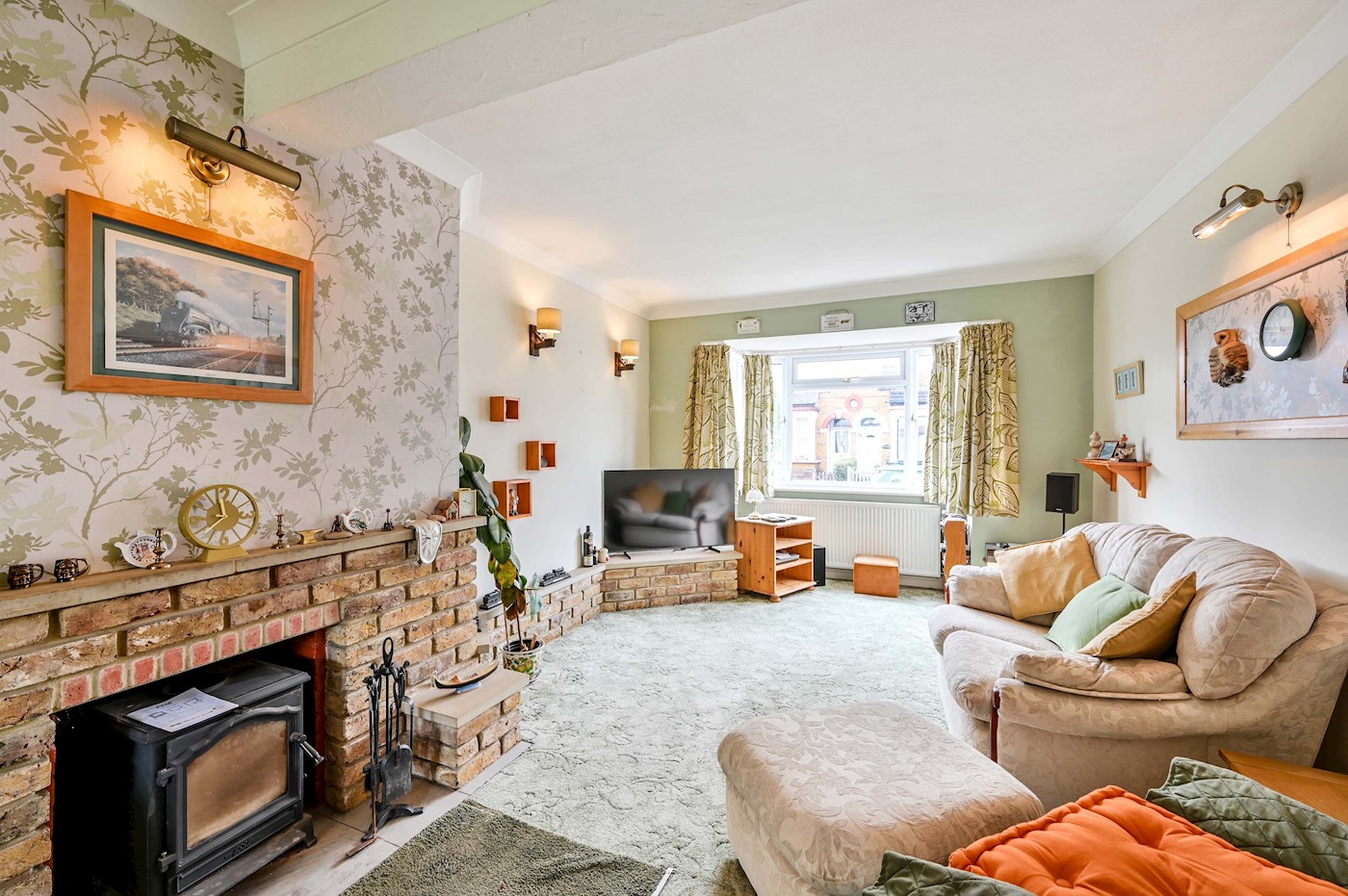 Charming Three Bedroom Semi-Detached House