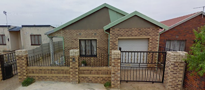 10567 Makhura Street, Vosloorus Ext 14, Boksburg, Νότιος Αφρική