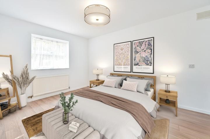 One Bedroom Flat with Private Garden