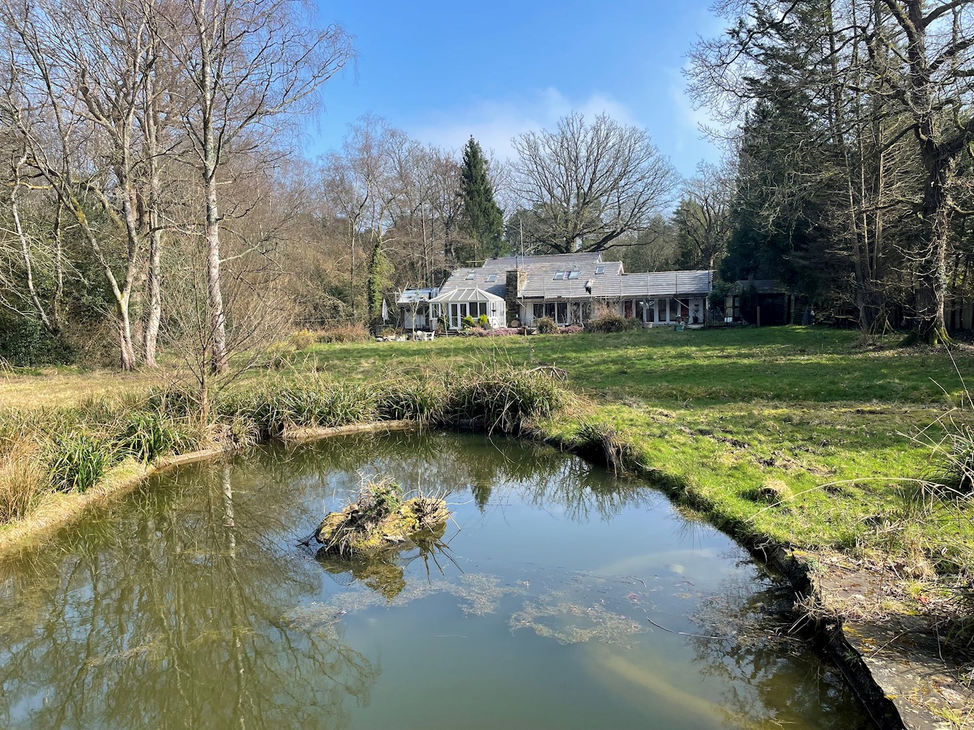 Brook Nook, Lake View Road, Felbridge, East Grinstead, RH19 2QF