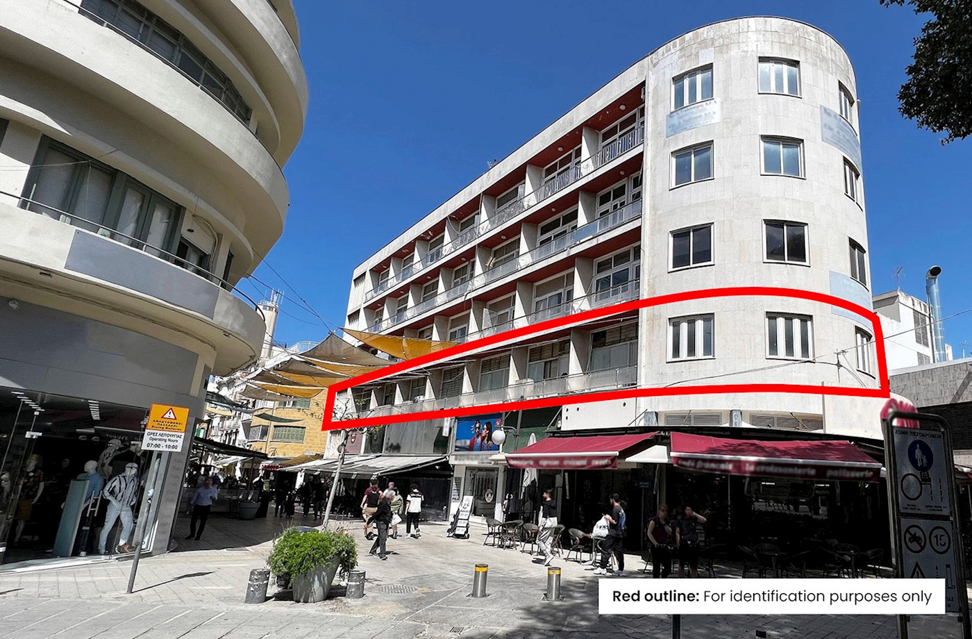 Commercial unit in Ledras Street, Nicosia 1/18