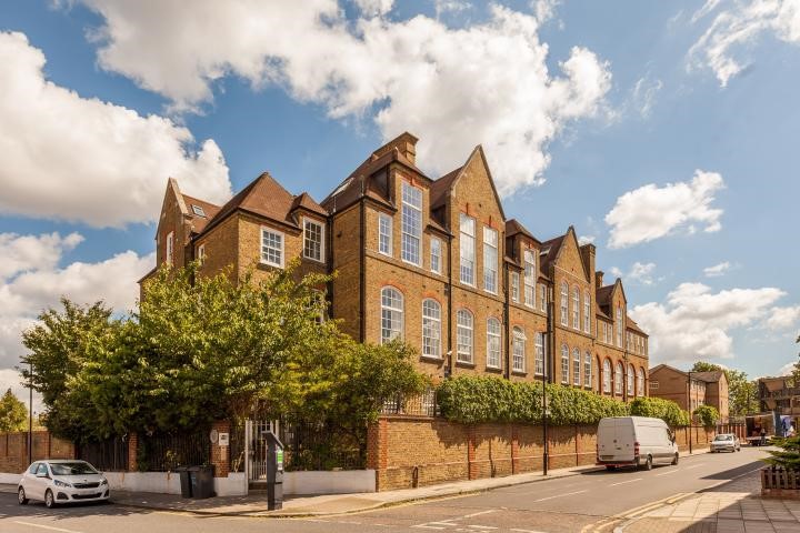 Park Lofts, Lyham Road, London, SW2 1/12