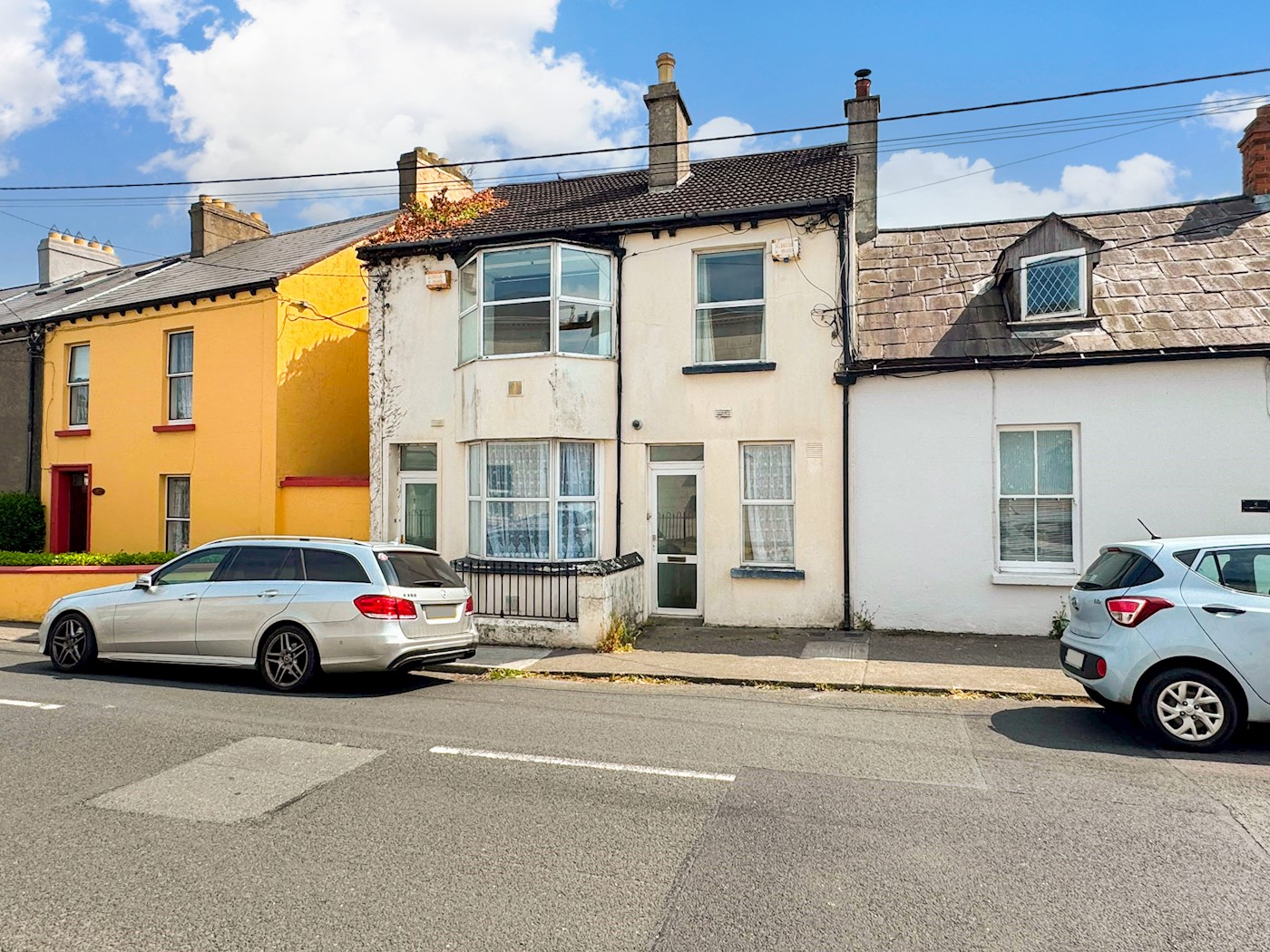 Apts 1 & 2, Dunbur House, Seapoint Road