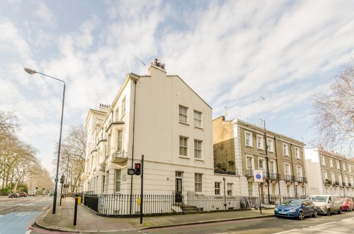 Garden Flat, 91A Grosvenor Road, London, SW1V 1/15