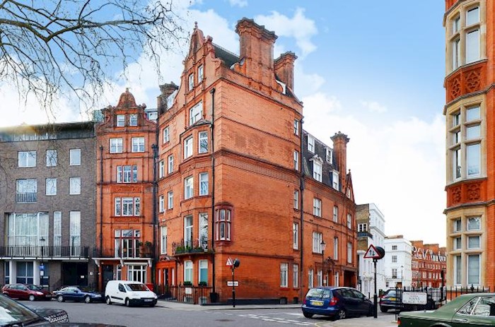 Flat 12, 44-45 Hans Place, London, SW1X, United Kingdom