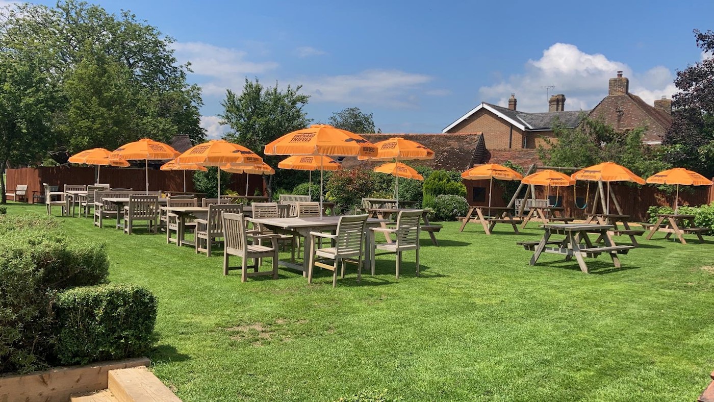 The Three Crowns, Wisborough Green, RH14 0DX