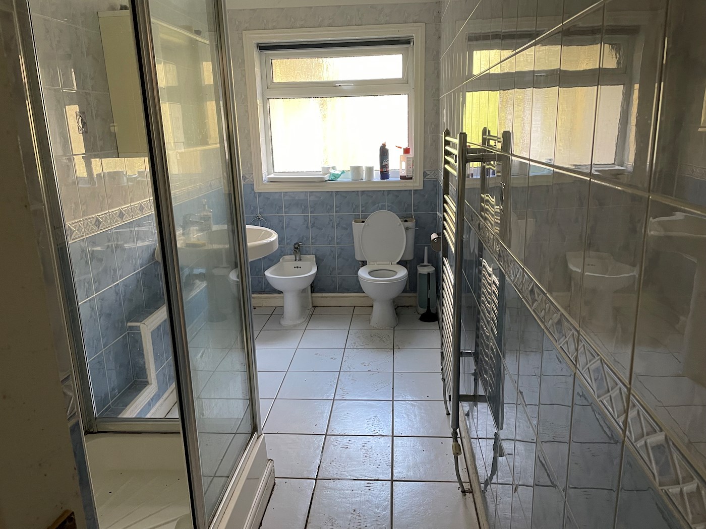 Brook Nook, Lake View Road, Felbridge, East Grinstead, RH19 2QF