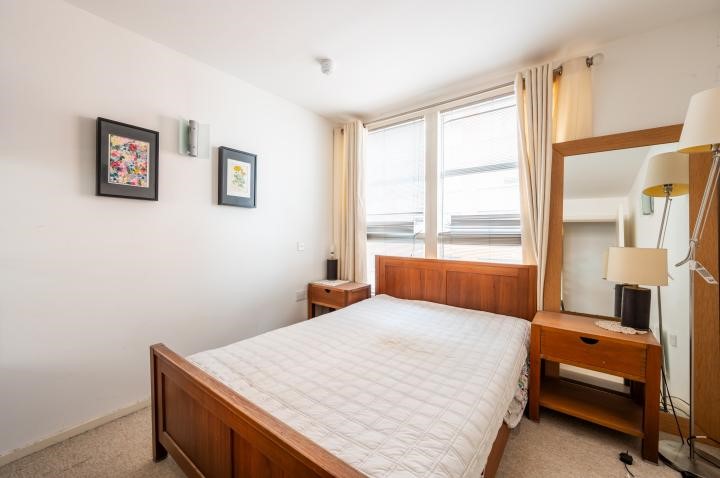 Corona Building, Blackwall Way, London E14