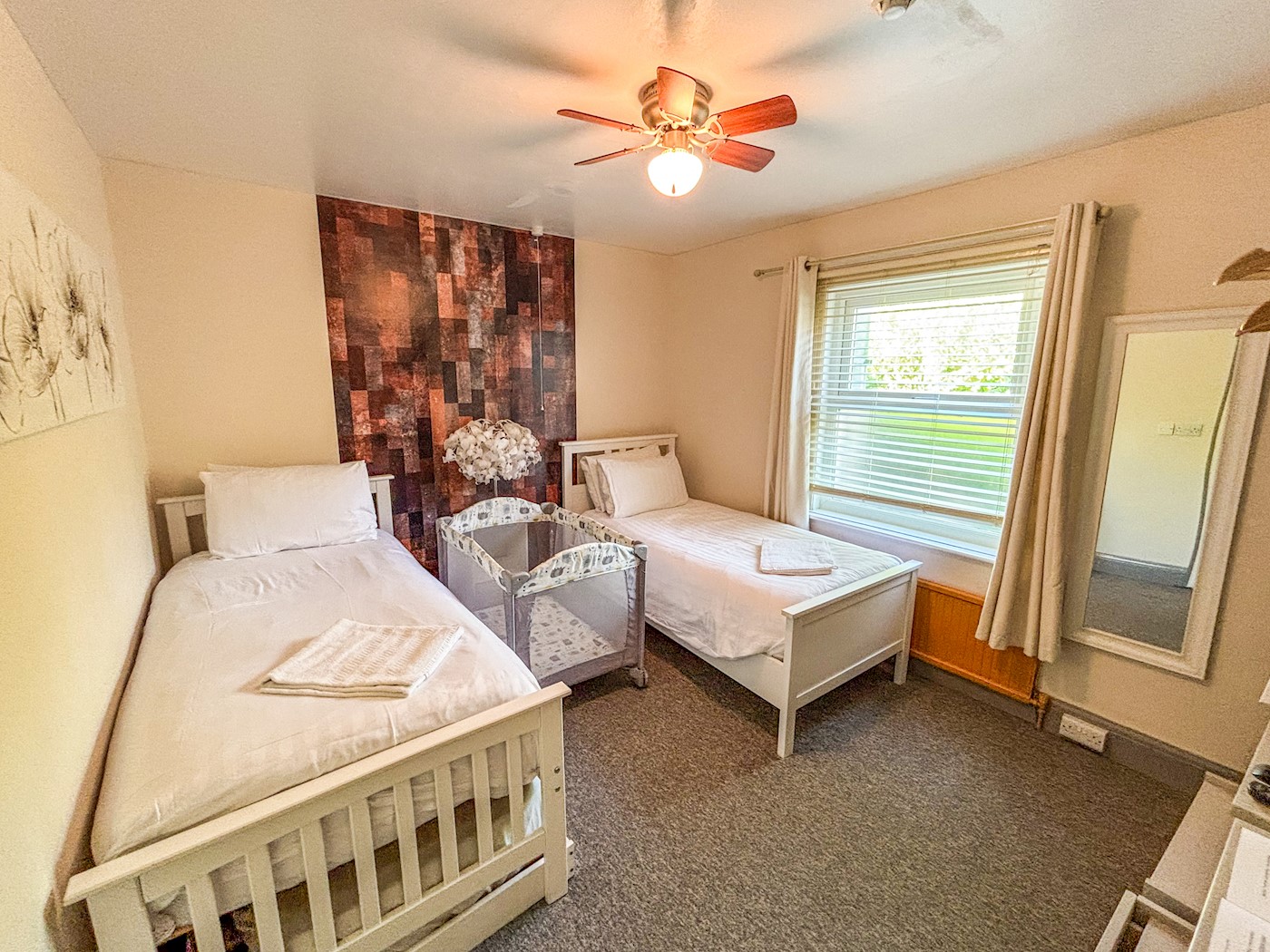 Waterfront Inn, Esplanade, Shanklin, Isle of Wight, PO37 6BN