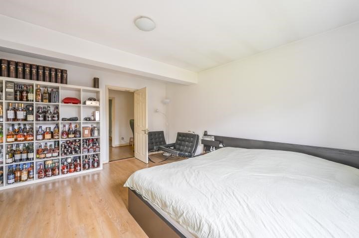 St Georges Square, London, E14