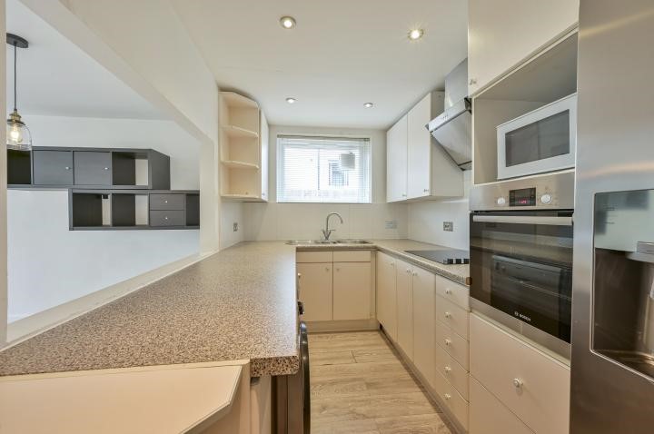 Brighton Court, West Hill, London, SW15