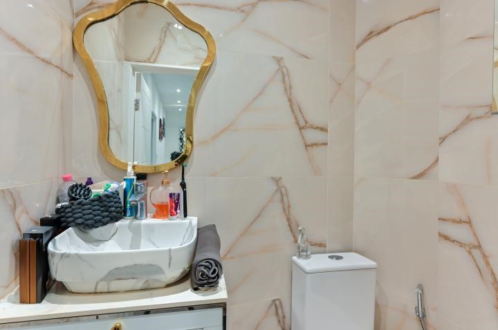 1 Cherry Garth, Brentford, TW8