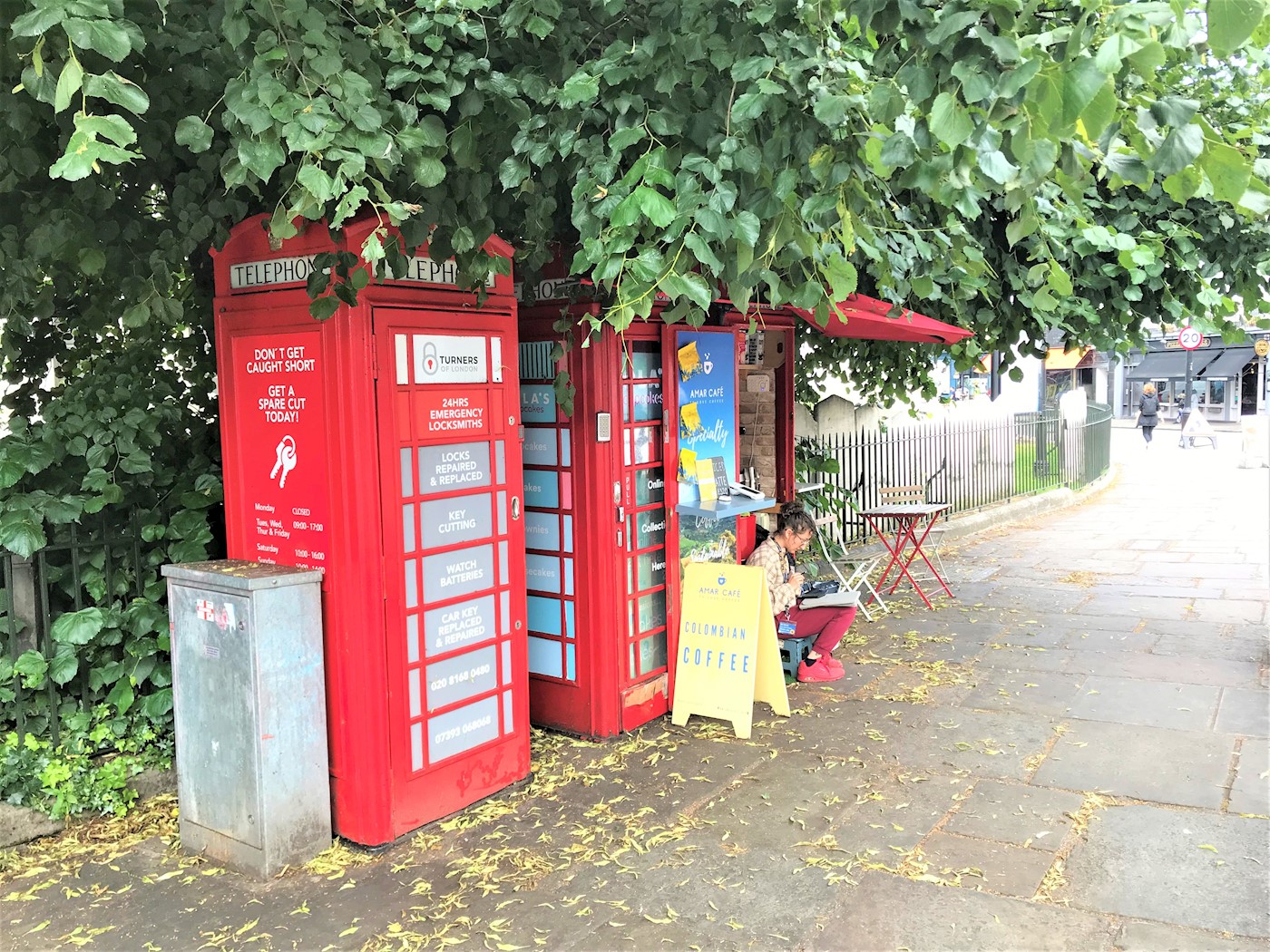 Telephone Kiosk 3 (R), o/s the Mitre Hotel, Greenwich High Road, Greenwich, SE10 8NA 1/6