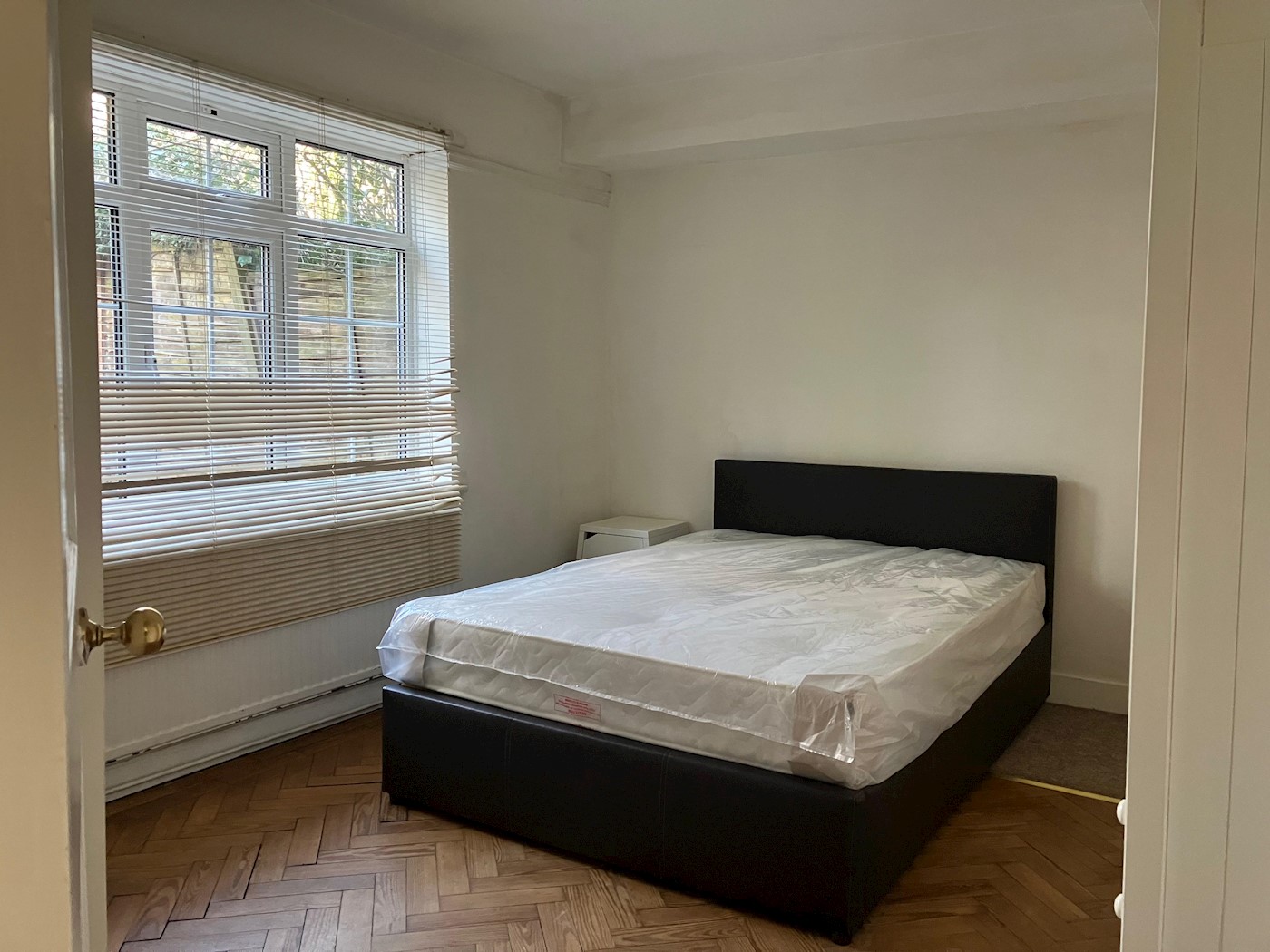 21 Neale Close, Hampstead Gardens, N2 0LE