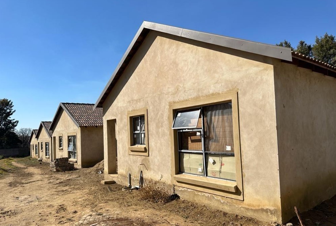 4 Rhodes Avenue, Parkhill Gardens, Germiston, Gaut... BidX1