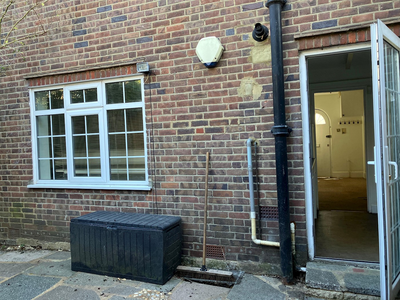 21 Neale Close, Hampstead Gardens, N2 0LE