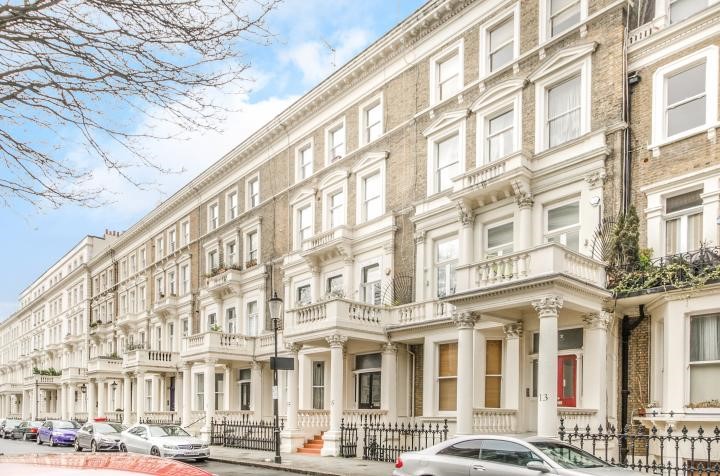 Flat C, 15 Earls Court Square, London, SW5 9BY 1/12