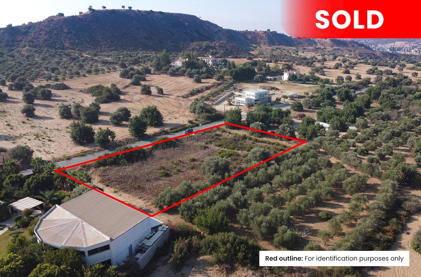 Residential field in Choirokitia, Larnaca 1/3