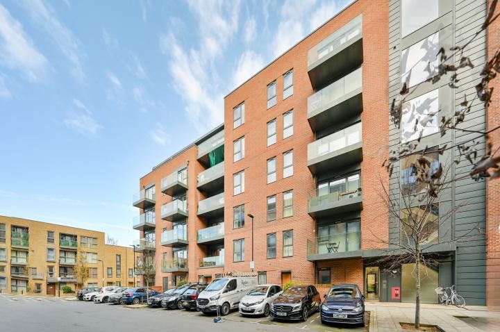 3 Redwell House, Singapore Road, London, W13