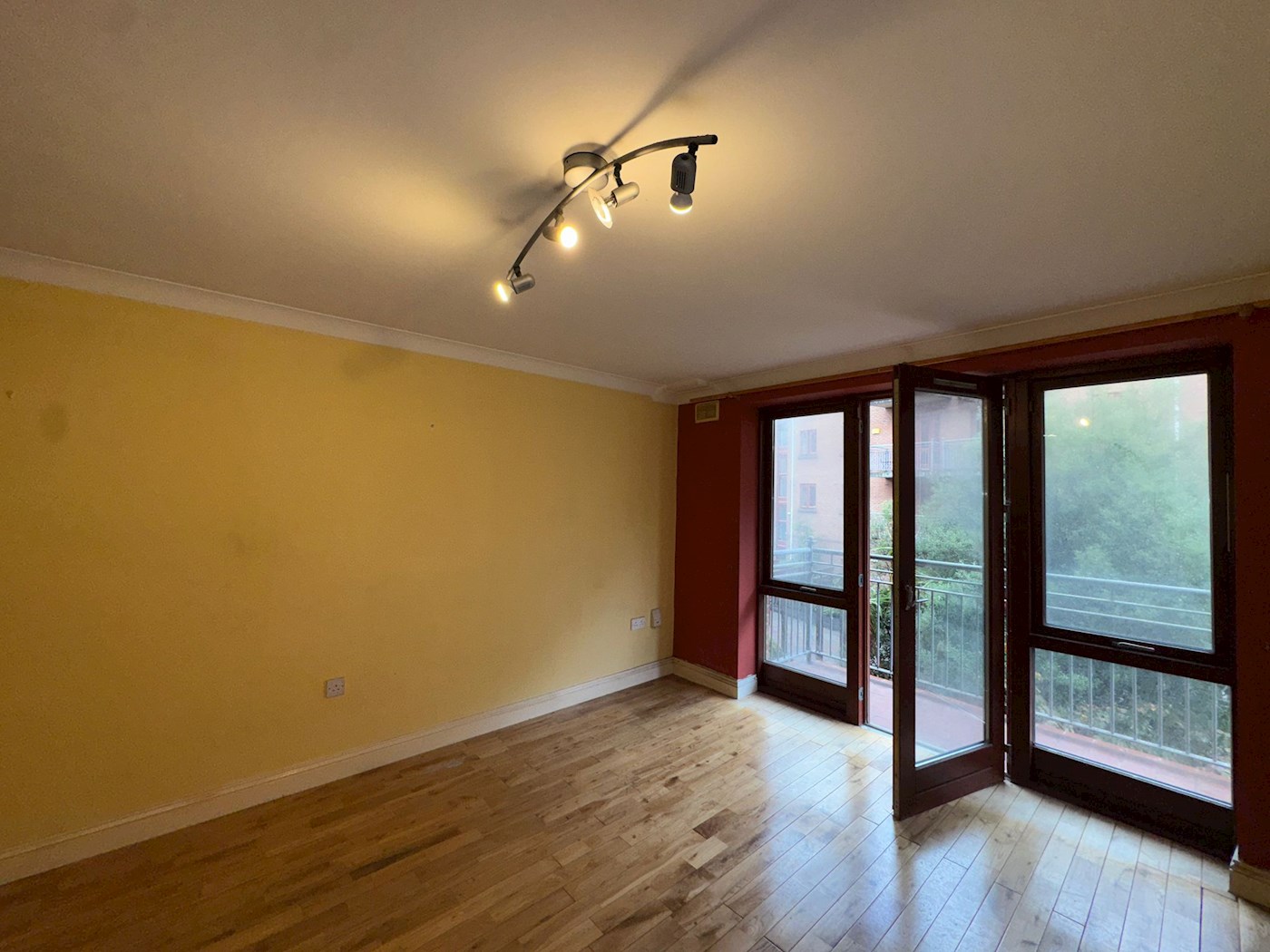 Apt 96, Block E, Blackhall Square image 5