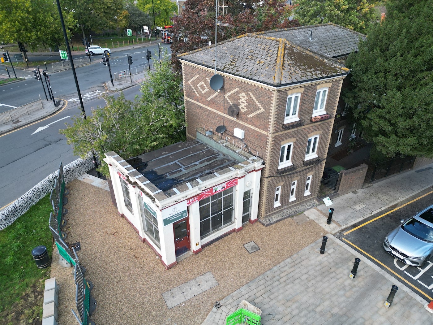 Freehold Single-Storey Commercial Retail Unit