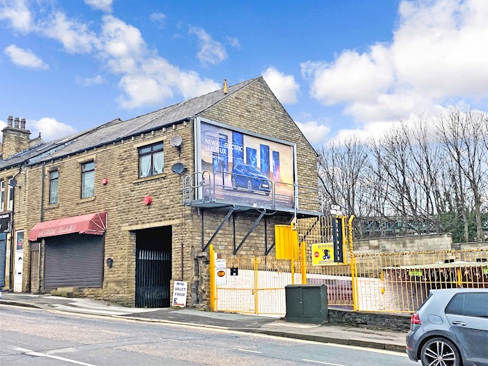 Flank wall at 200 Manchester Road, Huddersfield, West Yorkshire, United Kingdom