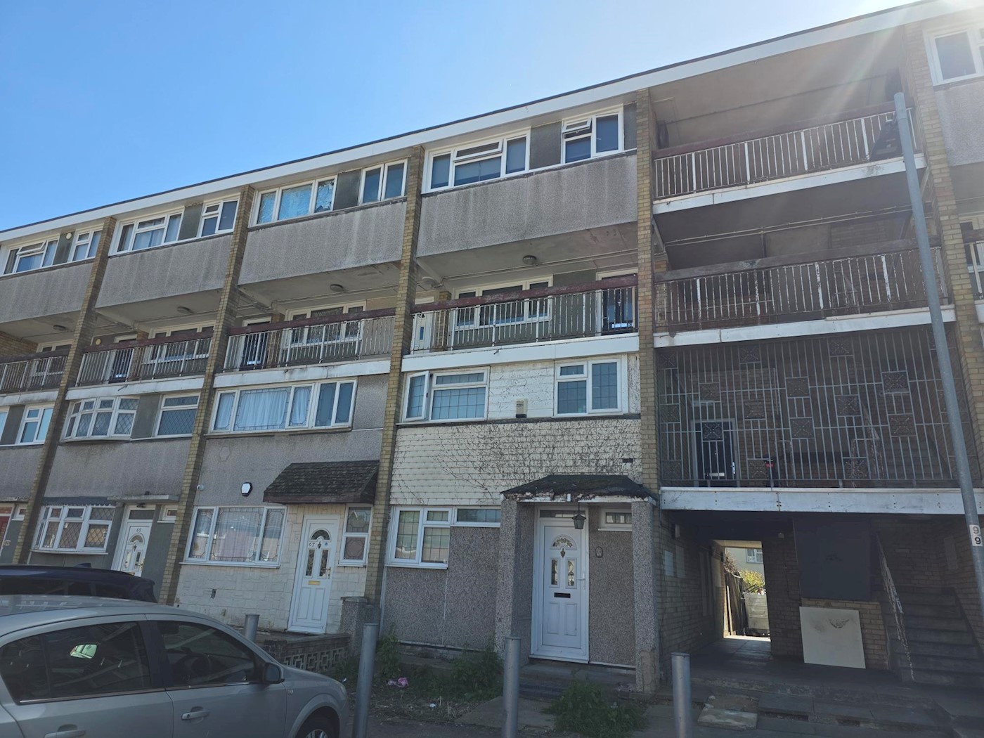 Tenanted Three-Bedroom Split Level Maisonette