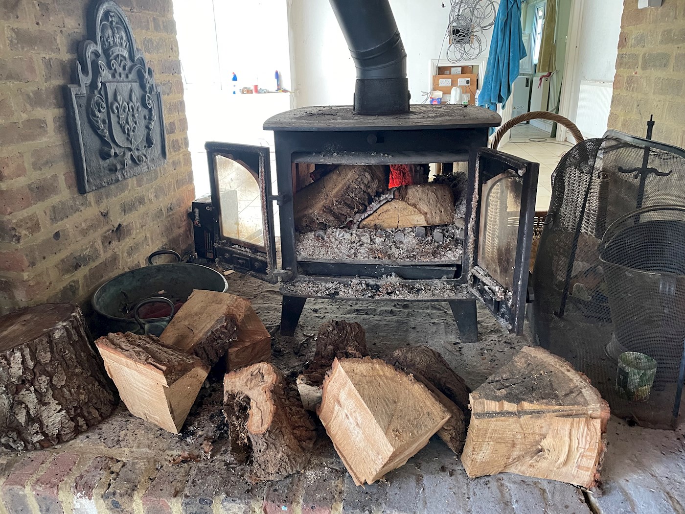 Brook Nook, Lake View Road, Felbridge, East Grinstead, RH19 2QF