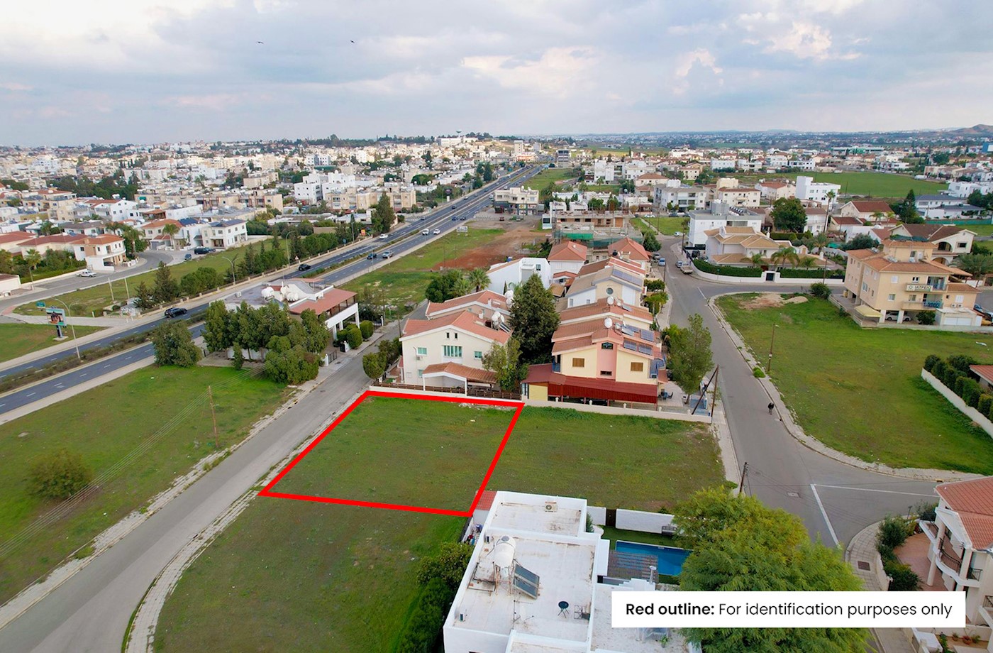 Residential plot in Strovolos, Nicosia 1/3