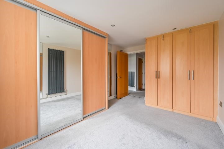 Wards Wharf Approach, London, E16