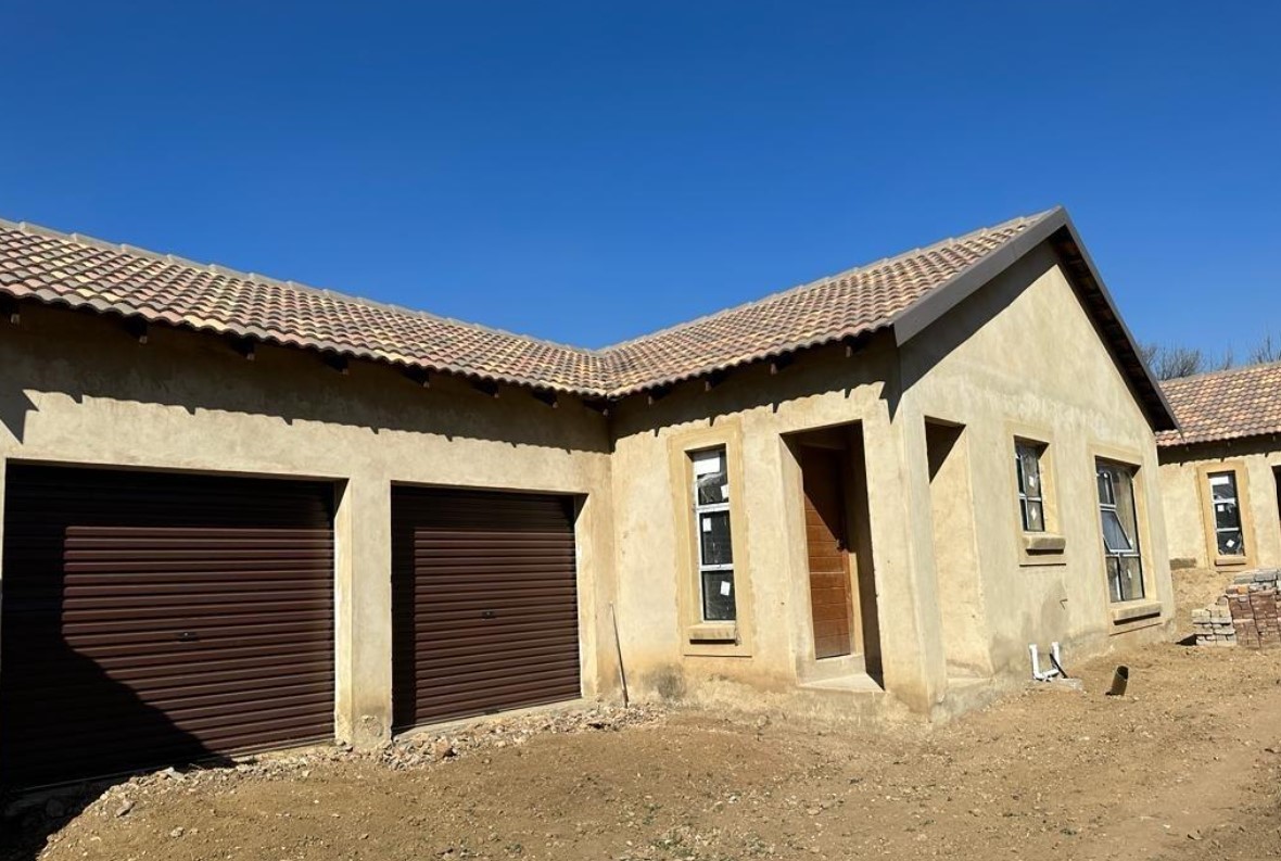 4 Rhodes Avenue, Parkhill Gardens, Germiston, Gaut... BidX1