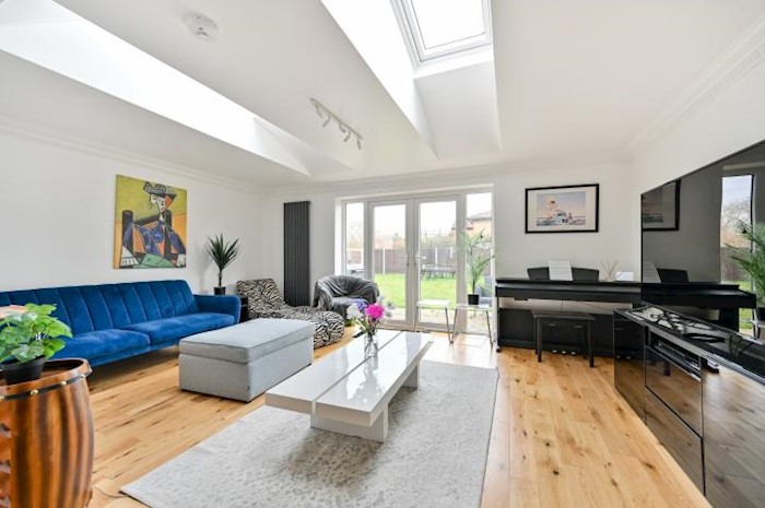 Morland Close, Hampton, Middlesex, TW12, United Kingdom