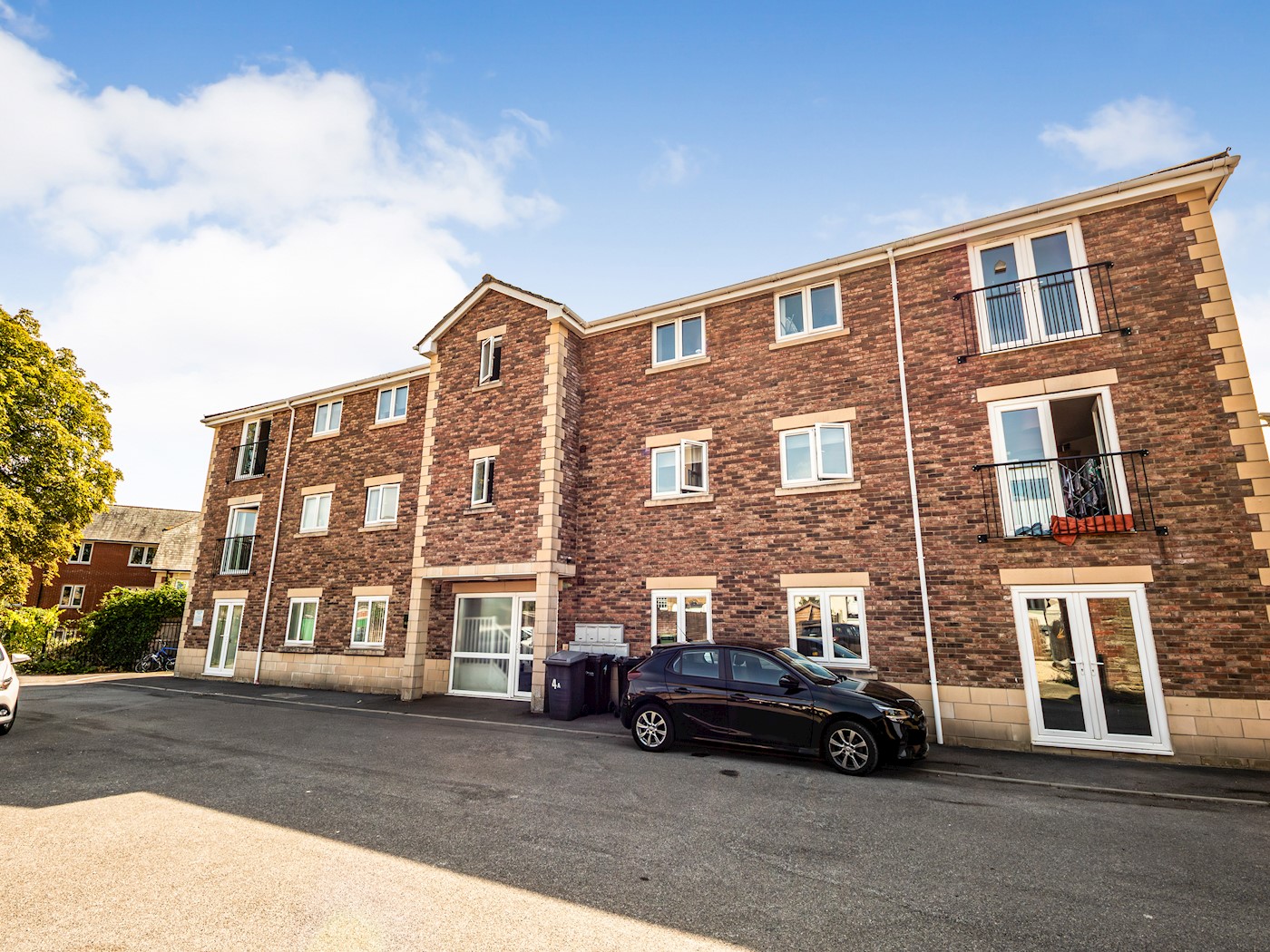 Leasehold Two Bedroom Flat