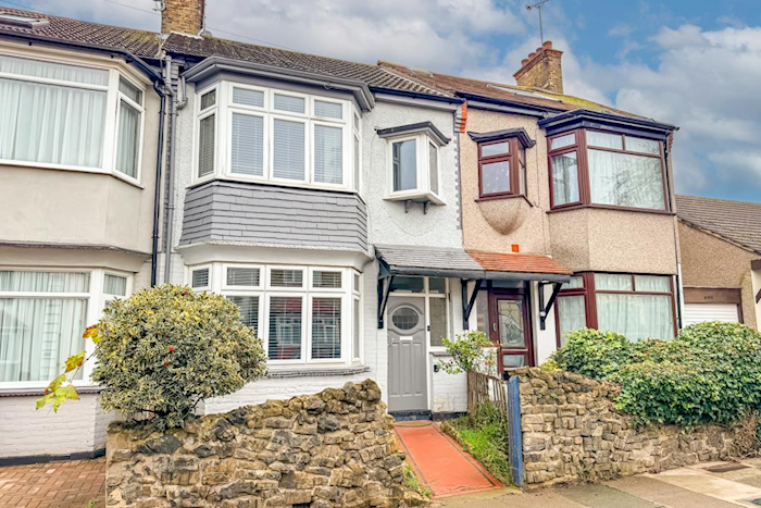 153 Northview Drive, Westcliff on Sea, Essex, United Kingdom
