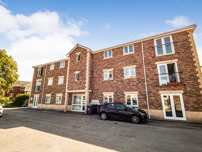 Flat 4, Bolwell Place, Melksham, Wiltshire SN12 7FB, United Kingdom