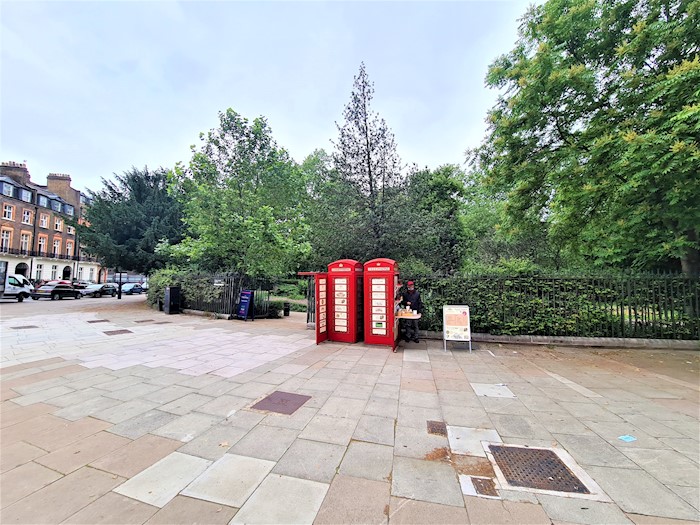 Telephone Kiosk 1 & 2, Opposite Imperial Hotel, Russell Sq, WC1, Reino Unido