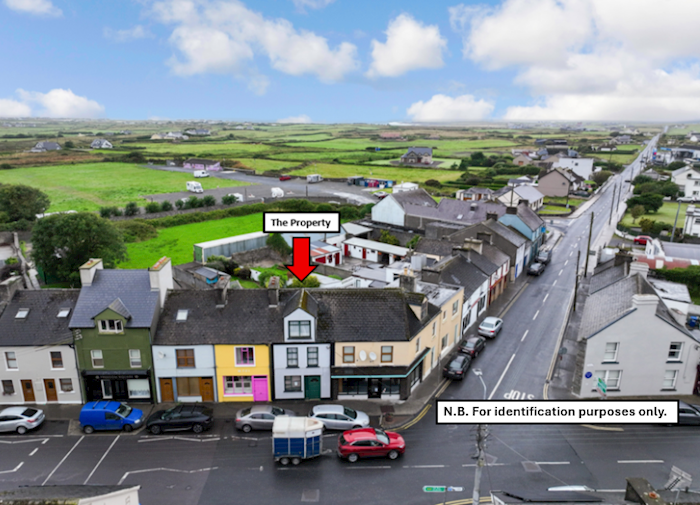Main Street, Miltown Malbay, Co. Clare, Irlanda
