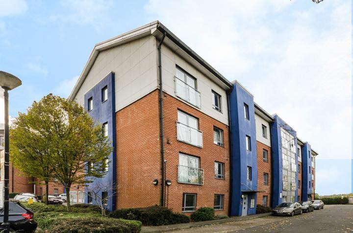 Damask Court, Cleeve Way, Sutton, Surrey, SM1 1/11