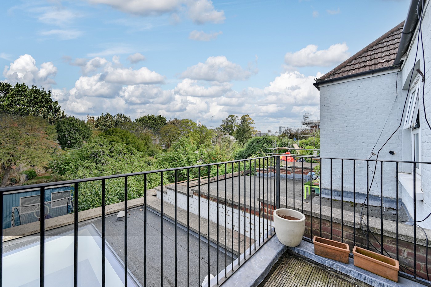 Impressive Three Double Bedroom Period Conversion Apartment