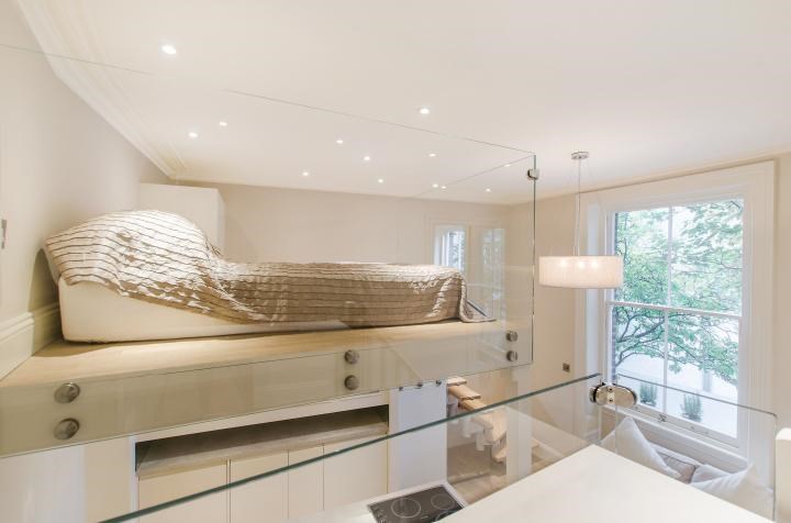 Earls Court Road, London, SW5