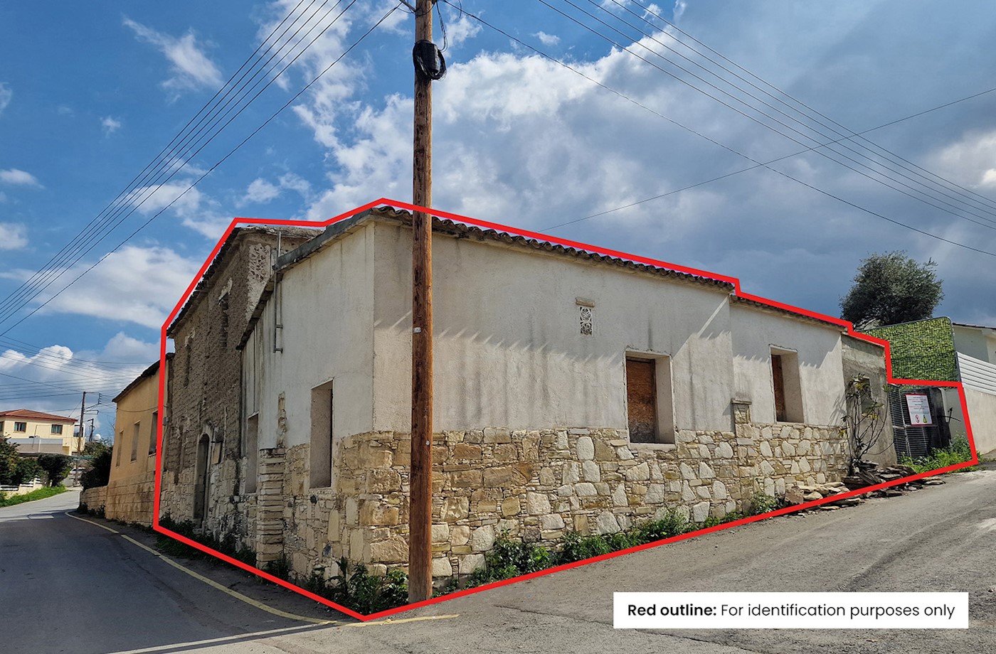 Listed Building in Pera Chorio, Nicosia 1/19