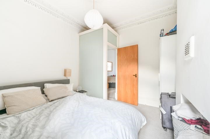 69A Comyn Road, London, SW11