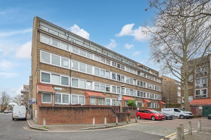 Thames Court, Daniel Gardens, London, SE15, Reino Unido