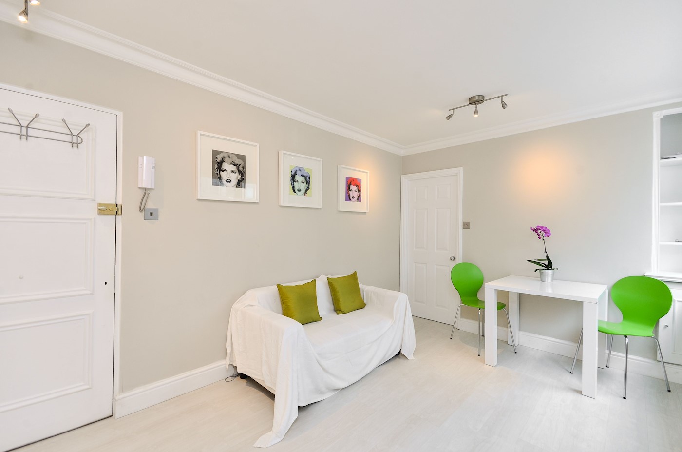 One Bedroom Ground Floor Flat