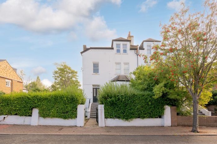 Culverden Road, London, SW1, United Kingdom