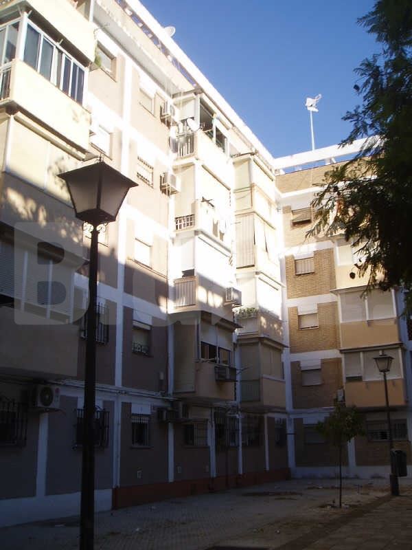 Calle Vicente Pastor, Sevilla 1/6