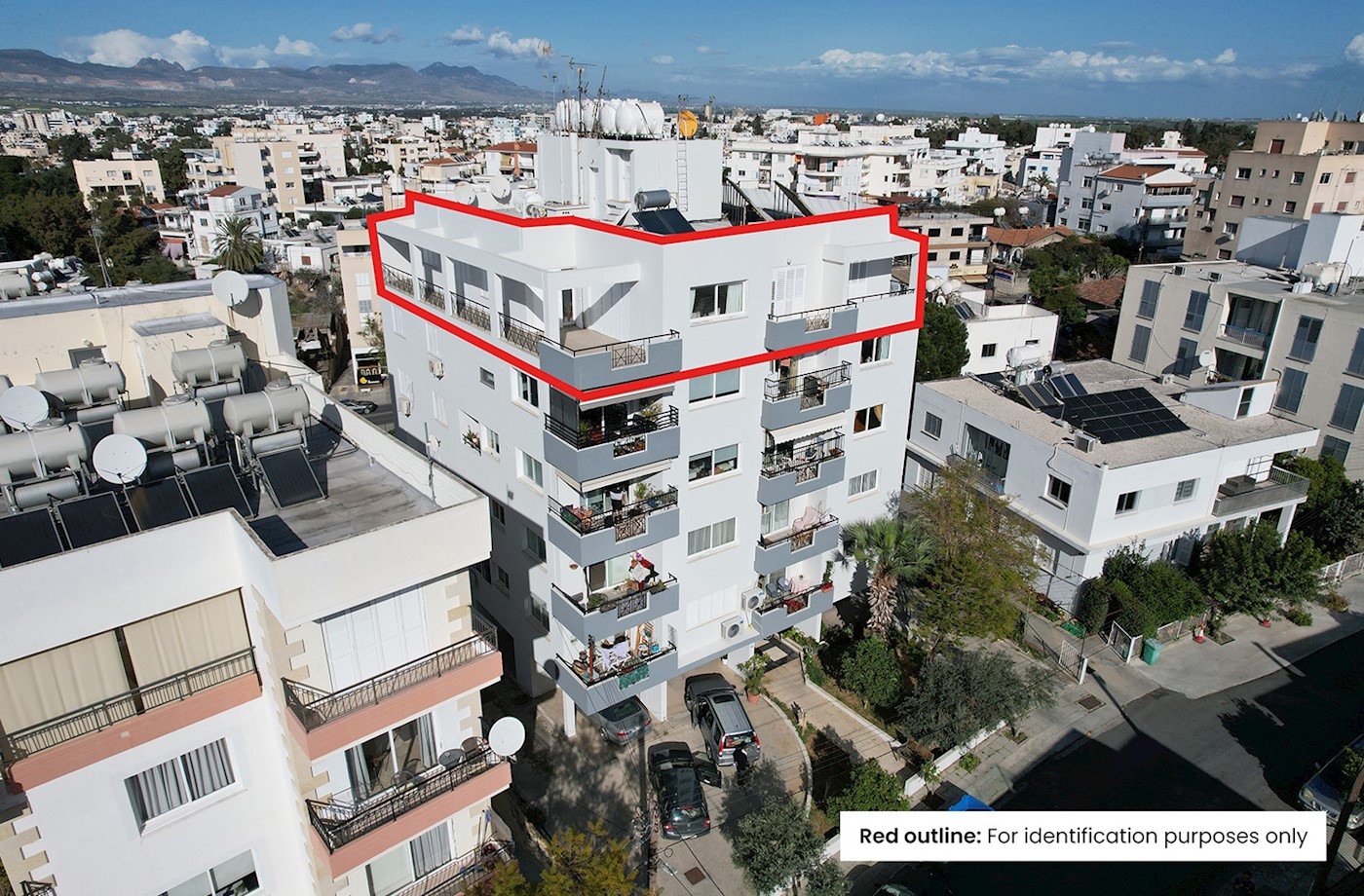 Four–bedroom penthouse in Nicosia Municipality, Nicosia 1/31