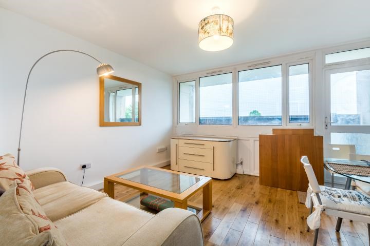 Three Bedroom Flat with Private Balcony