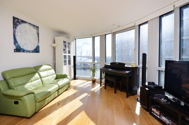 Fairmont Avenue, London, E14