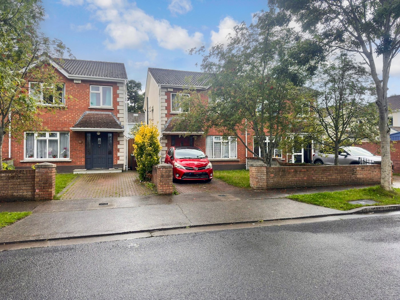 4 Ash Park Grove, Lucan, Dublin image 2